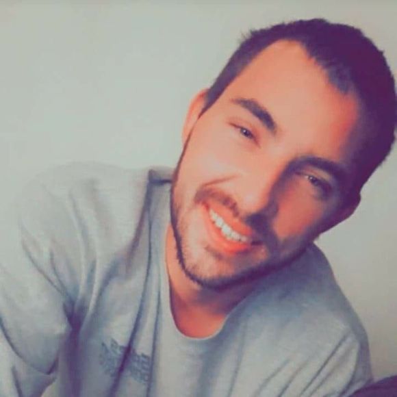 Meet your Posher, Joshua - Picture 1 of 1